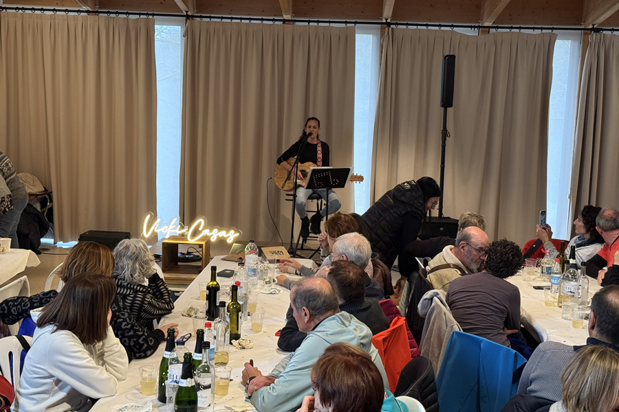 El passat dia 19 de gener vaig tenir l'honor de tocar en una festa privada per a un 60 aniversari.